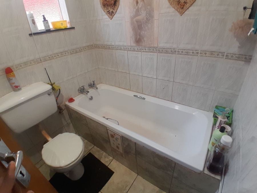 4 Bedroom Property for Sale in Kathu Northern Cape